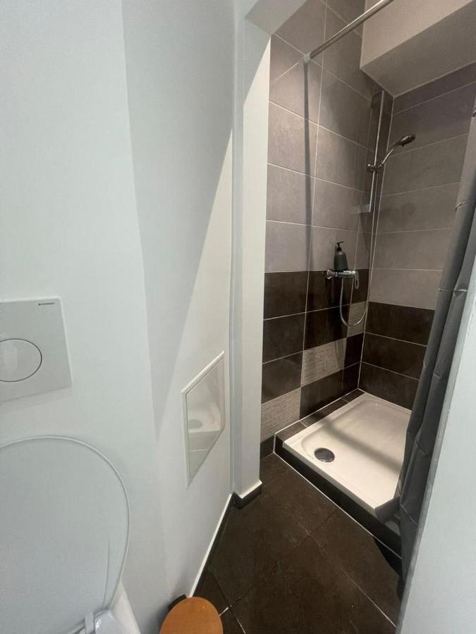 Schaerbeek Room 1 ブリュッセル エクステリア 写真