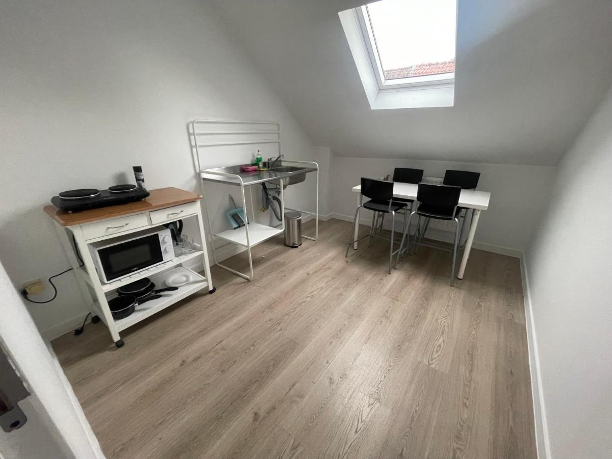 Schaerbeek Room 1 ブリュッセル エクステリア 写真
